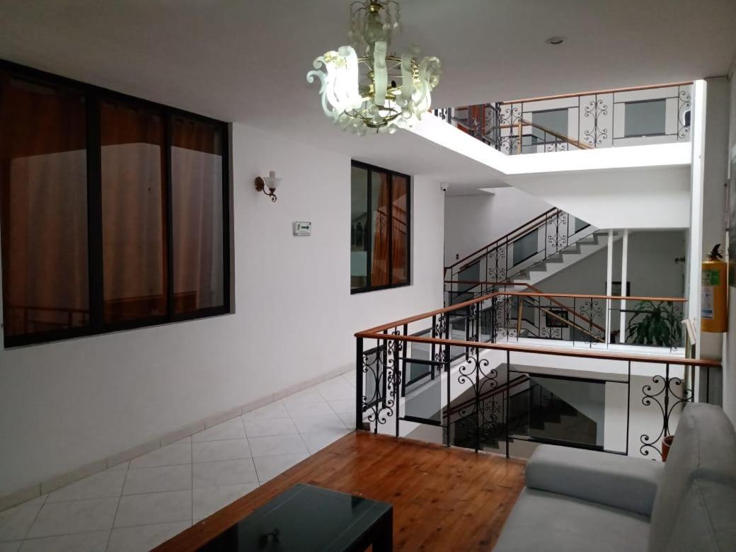 Hotel Brisas Medellín Kültér fotó