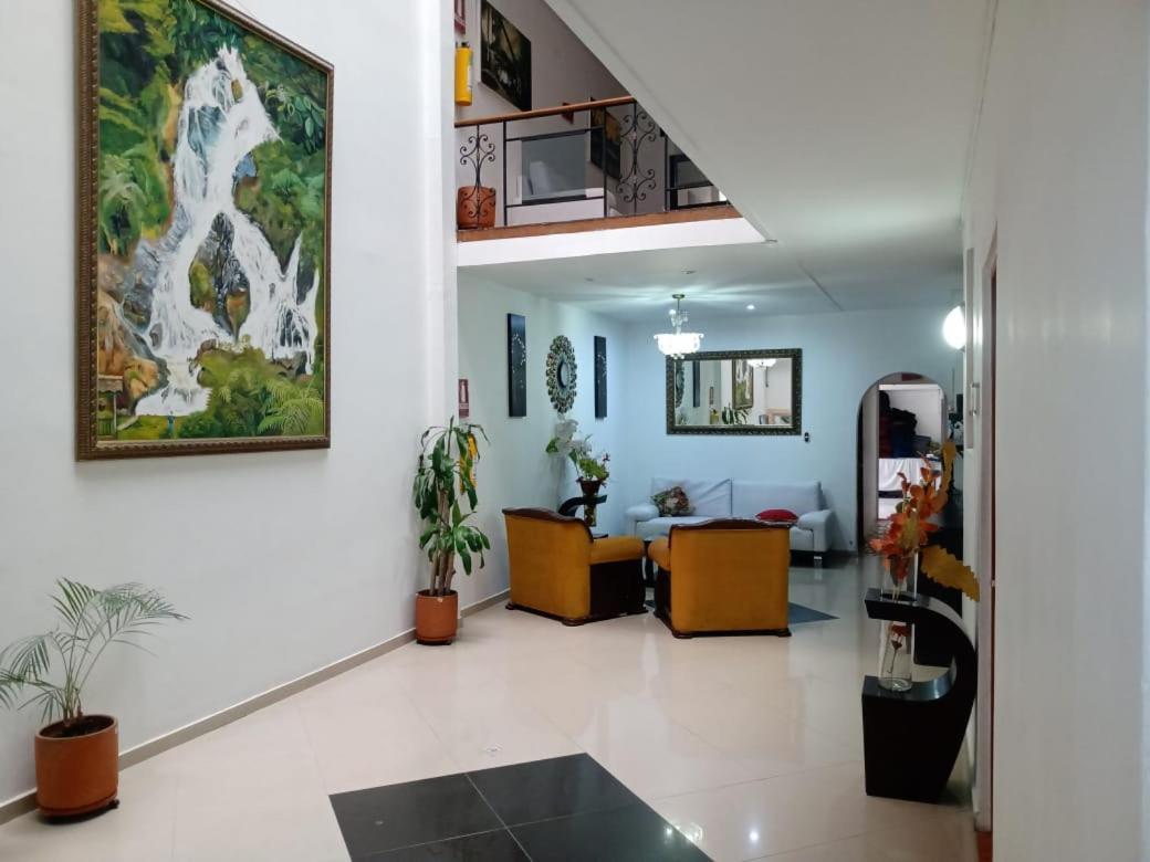 Hotel Brisas Medellín Kültér fotó