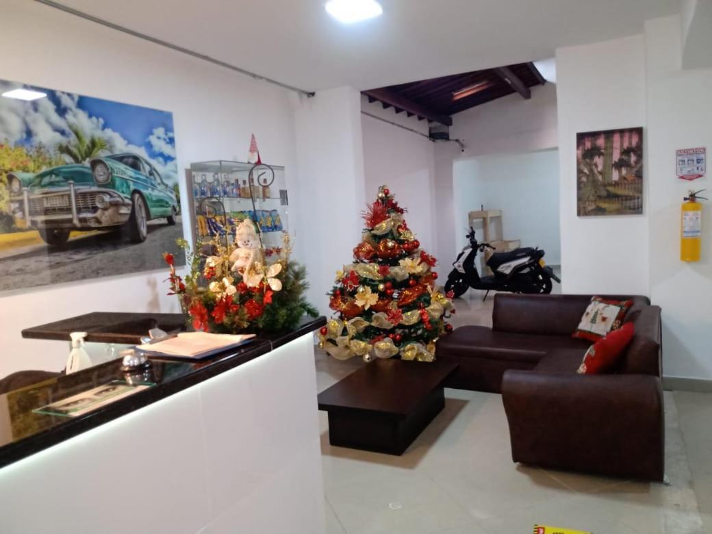 Hotel Brisas Medellín Kültér fotó