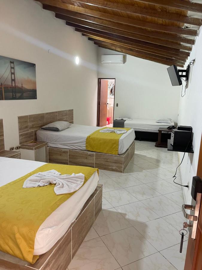 Hotel Brisas Medellín Kültér fotó